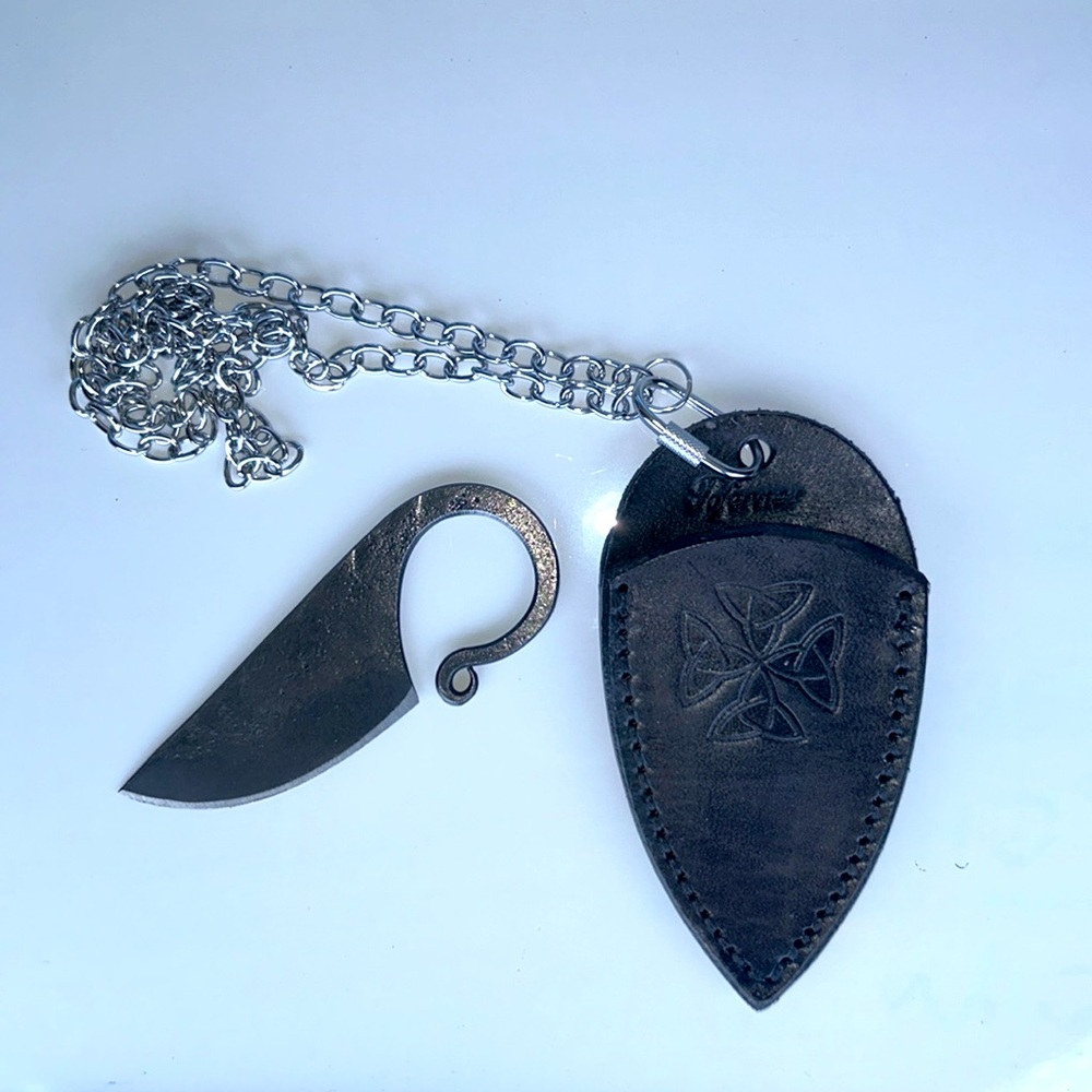 Hand Forged Celtic Cross Knife Black Leather Holder Stainless Steel Necklace - Picture 7 of 10